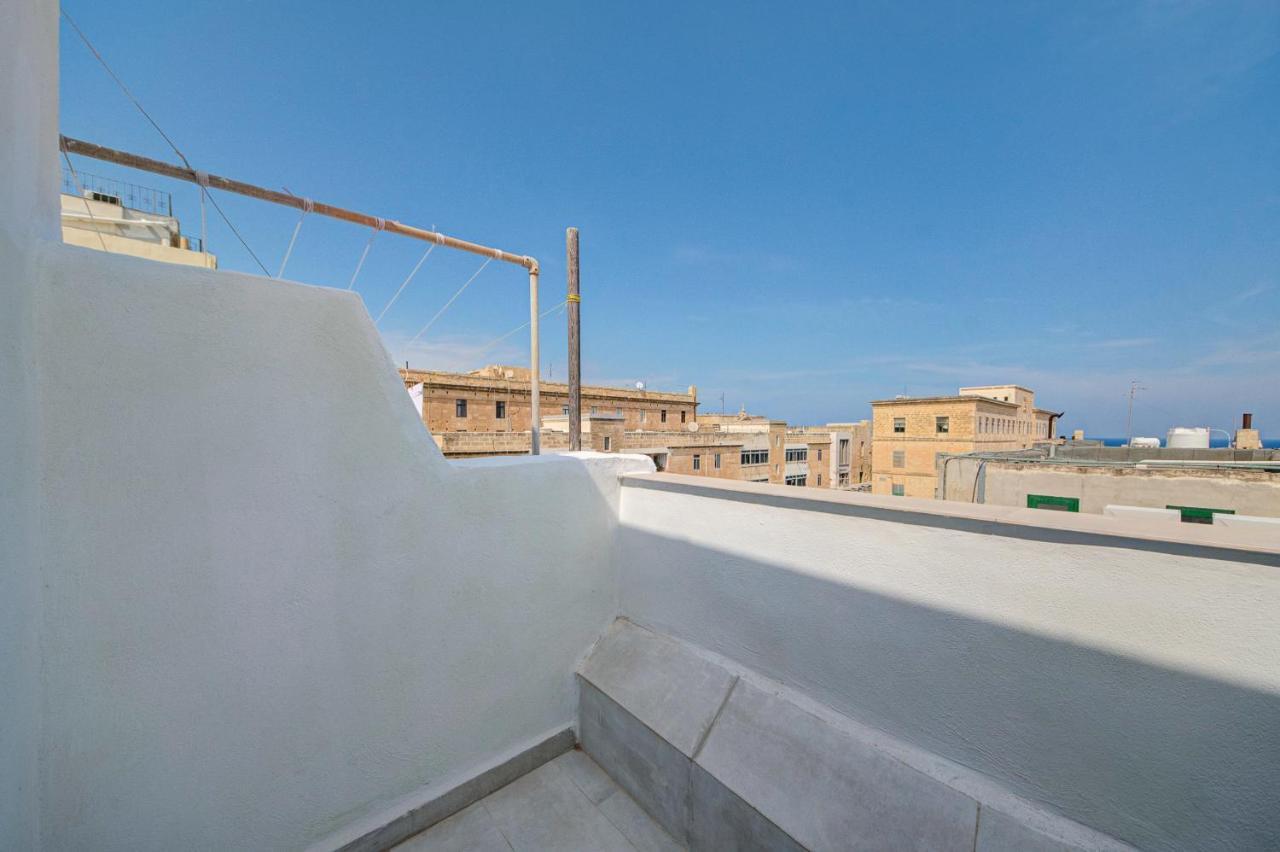 Отель Casa Domenico 6 Валетта Экстерьер фото